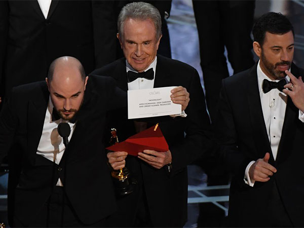 على مدار تاريخ حفلات توزيع جوائز الأوسكار... رائد يختار لكم اللحظات التي لا تنسى